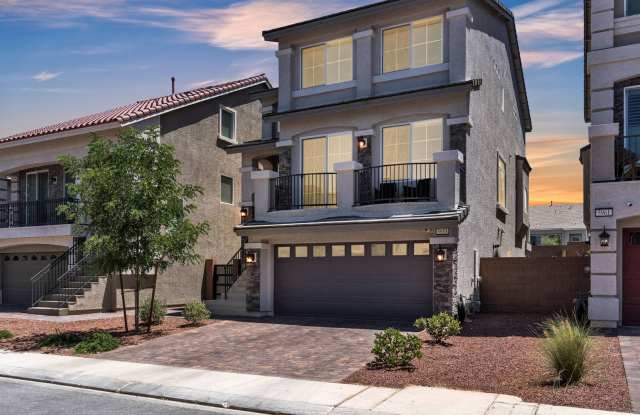 Large Southern Highlands Tri-Level Home. Priced under market to rent fast. photos photos