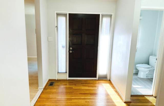 7722 WHITERIM TERRACE Gallery 2