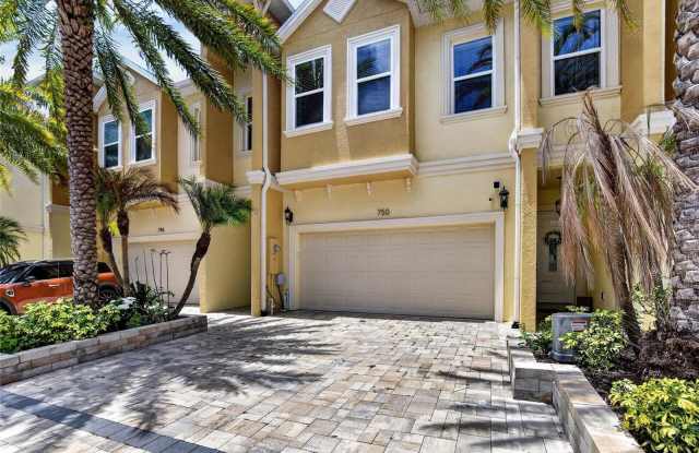 750 GRAND CYPRESS Lane Gallery 4
