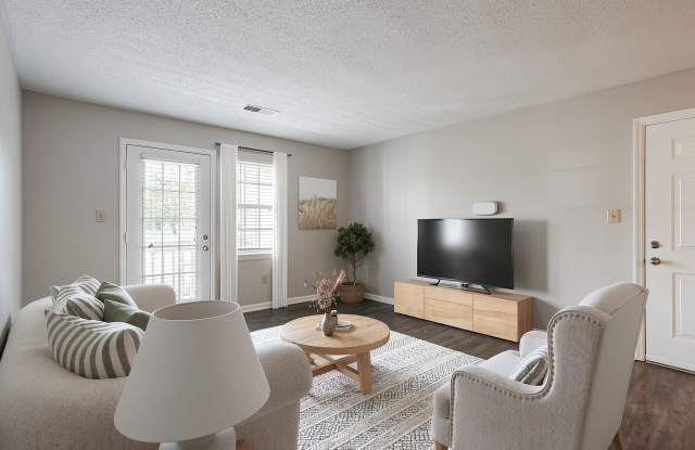 Villages at Spring Hill Apartments Gallery 2