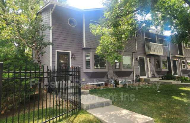 321 Quebec Ave. photos photos