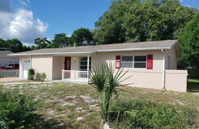 3 Bed 1 Bath Home | Pet Friendly | Washer Dryer Hook Ups | Section 8 Welcome photos photos