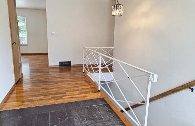 4908 Dogwood Drive Gallery 3