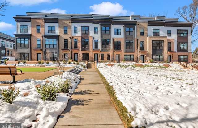 2134 TYSONS RIDGELINE Road photos photos