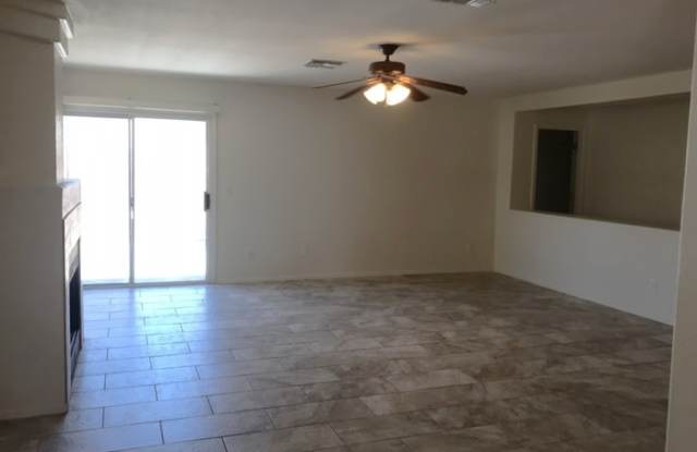 10050 North Mill Crossing Way Gallery 2