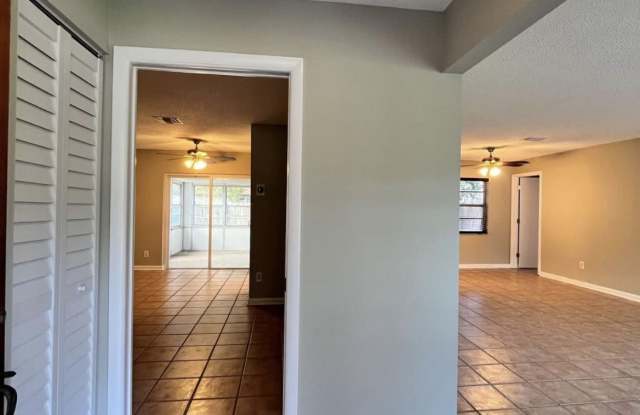 2224 Willow Tree Trail Gallery 4
