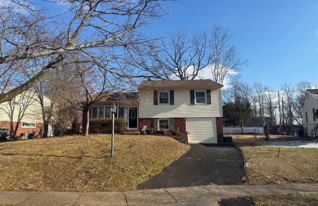 681 PENNHILL Drive photos photos