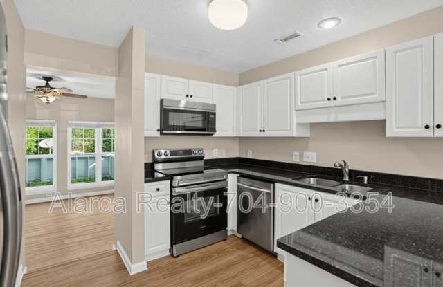17460 Tuscany Ln Gallery 3
