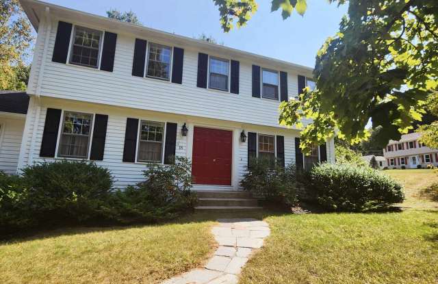 18 Townsend Drive Gallery 4