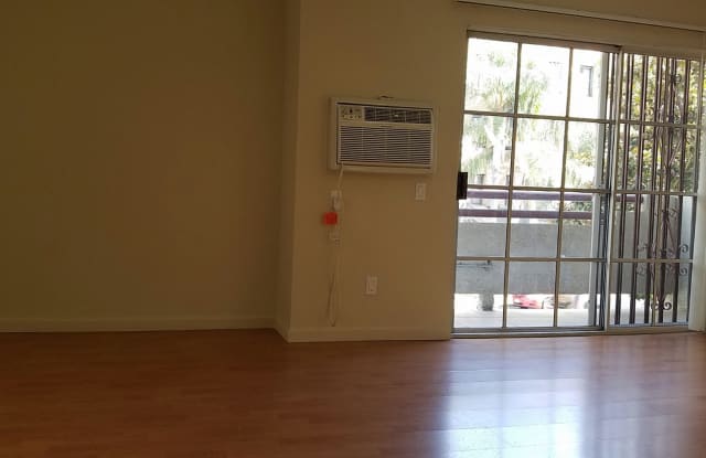 861 S Catalina St Gallery 3