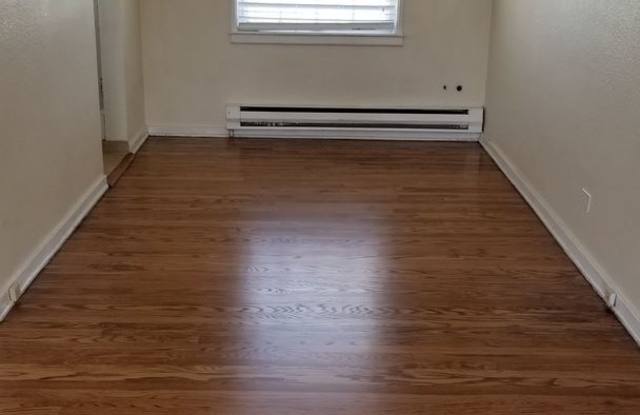 2874 Jasmine Street Gallery 2