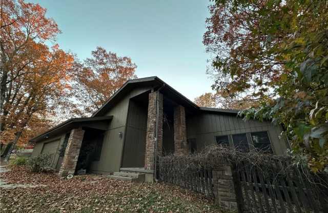 5 Chelsea  LN - 5 Chelsea Lane, Bella Vista, AR 72715