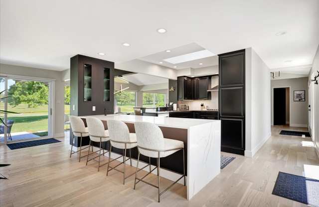Luxury Ranch House on Champaign Country Club photos photos