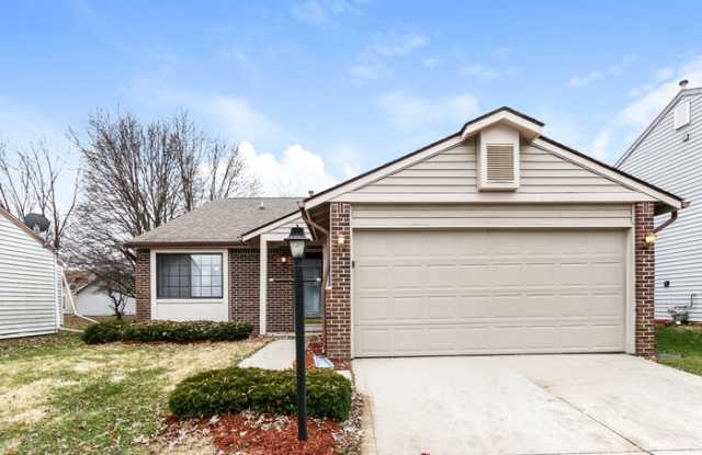 4132 Luxembourg Circle East photos photos