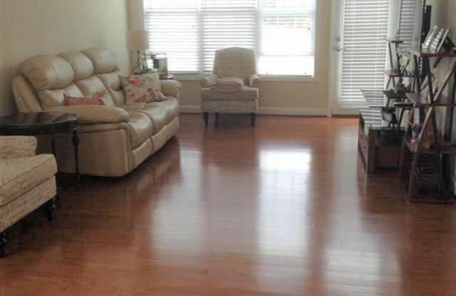 706 Swan Neck Lane Gallery 2