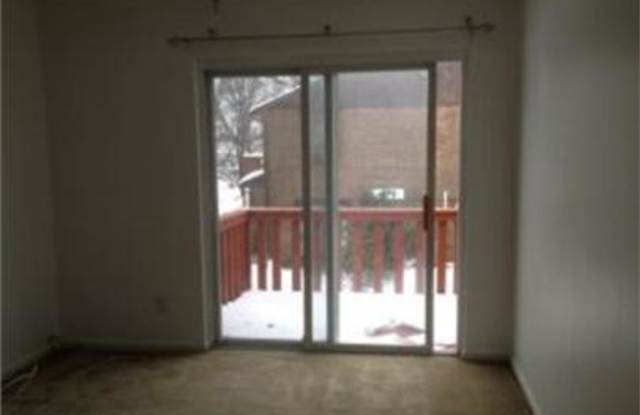 4009 GOLF VIEW DR - 1 Gallery 2