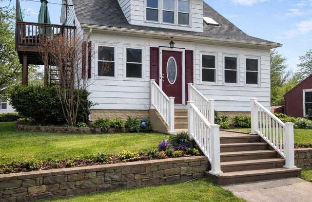 557 Strong Street photos photos