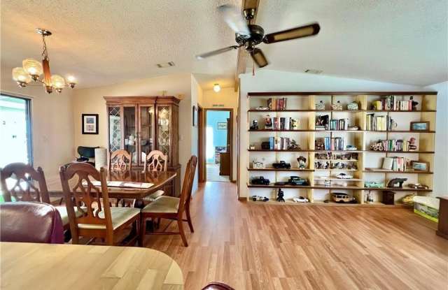 573 Cape Florida Ln Gallery 3