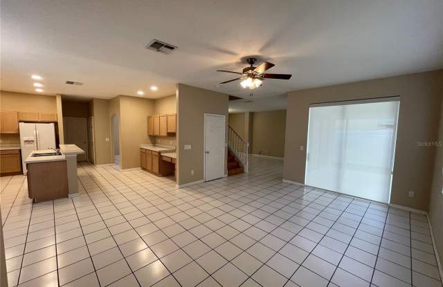4641 RIVERTON DRIVE Gallery 4