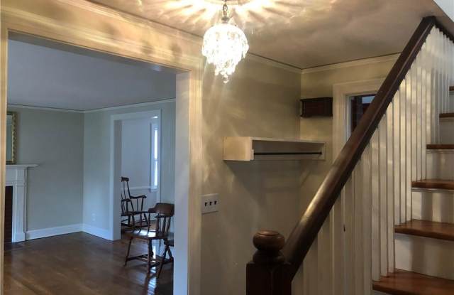 8 Stillman Road Gallery 2