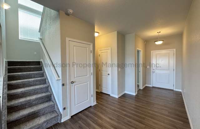 Stunning 4 Bedroom House in Northeast Colorado Springs Gallery 3