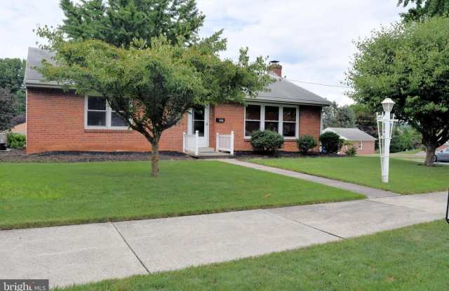 Beautiful 2 bed Rancher for Rent. Palmyra photos photos Beautiful 2 bed Rancher for Rent. Palmyra photos photos