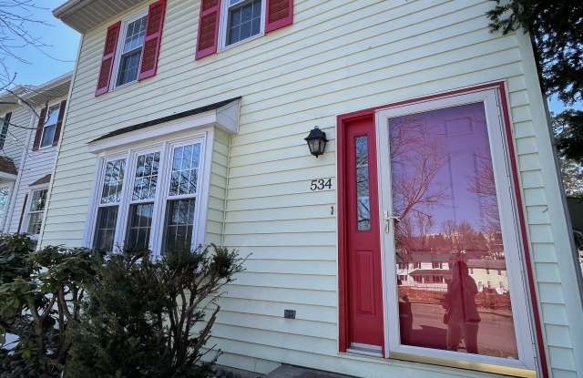 534 Nicholas Avenue Gallery 3