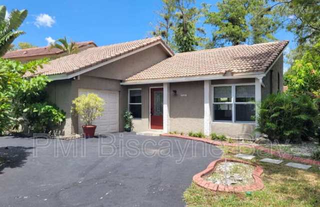 1309 NW 89th Dr photos photos