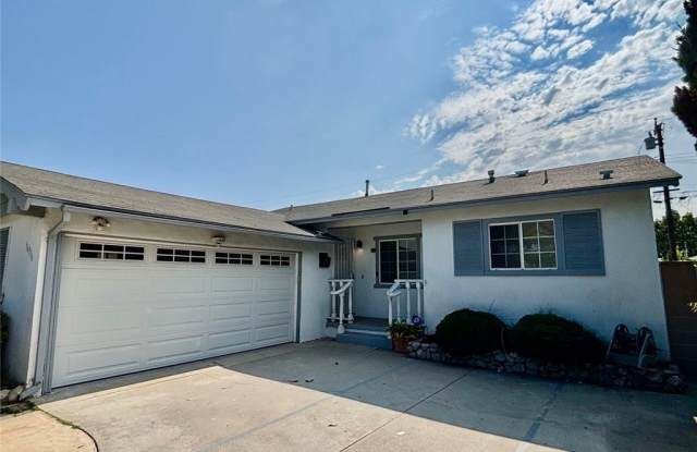 16316 Sylvanwood Avenue photos photos