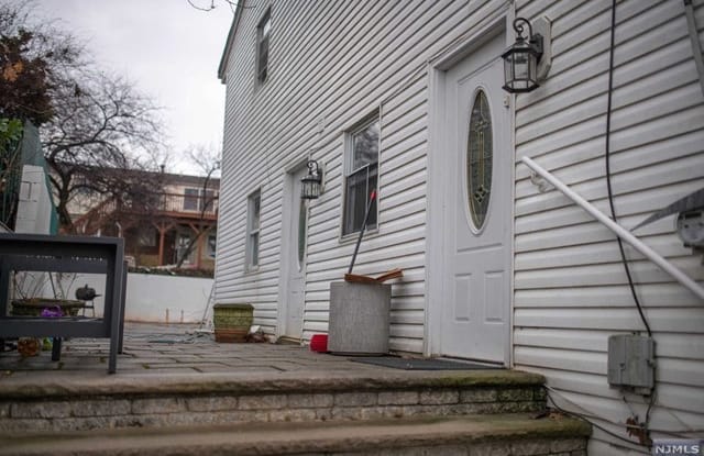 142 South Summit Avenue - 142 South Summit Avenue, Hackensack, NJ 07601