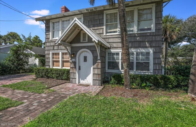 882 OCEAN BLVD - 882 Ocean Boulevard, Atlantic Beach, FL 32233