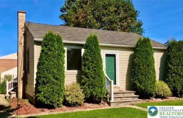 121 E Union Street photos photos