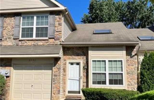 5551 Stone croft Lane - 5551 Stonecroft Lane, Lehigh County, PA 18106