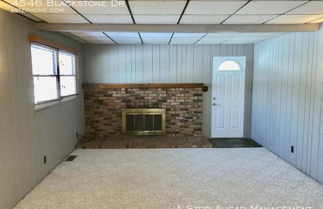 4546 Blackstone Dr Gallery 3