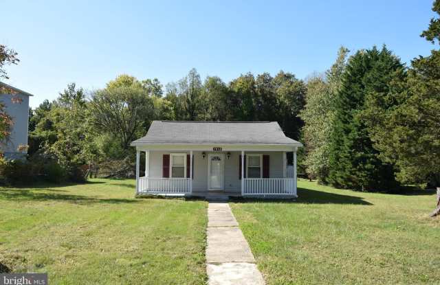 7012 RIDGEWAY DRIVE - 7012 Ridgeway Drive, Springfield, VA 22150