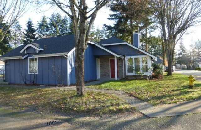 18307 NE 92nd CT - 18307 Northeast 92nd Court, Redmond, WA 98052