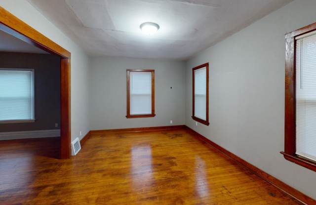 629 North Jefferson Avenue photos photos