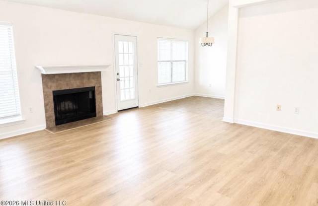 14191 Oak View Circle Gallery 3