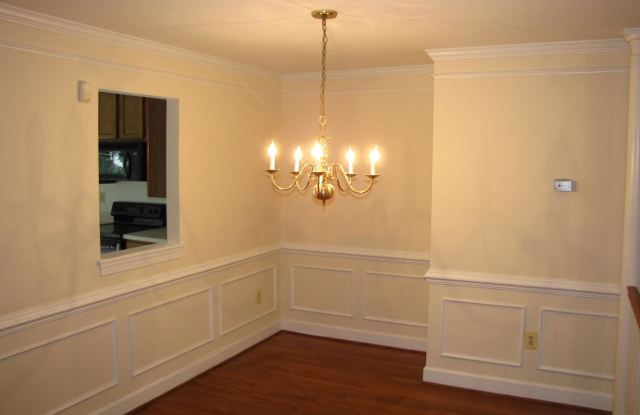 7710 BAIRD COURT Gallery 2