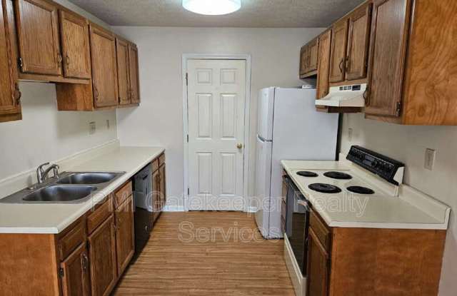 5385 Camelot Dr Gallery 4