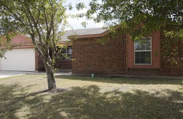4600 Greyhound Dr photos photos