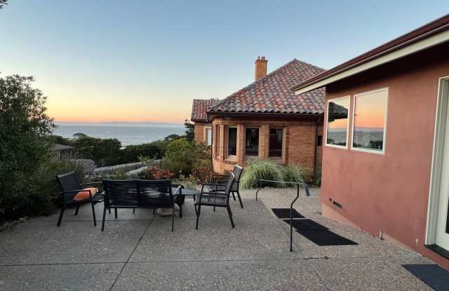 The Boulders! - 289 Lighthouse 4 bedroom 4 bathroom stunning furnished home! - 289 Lighthouse Avenue, Pacific Grove, CA 93950