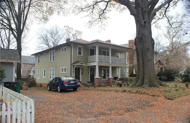 220 Circle Avenue - 220 Circle Ave, Charlotte, NC 28207