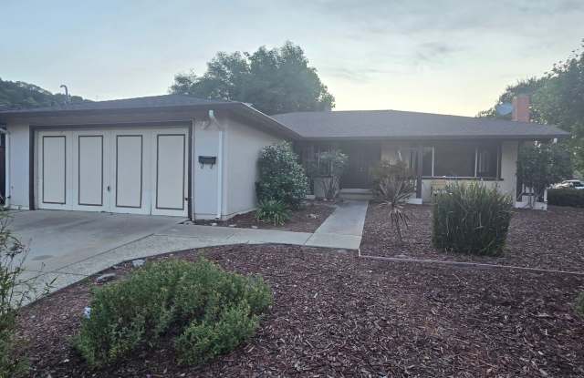 Spacious Single Family Home, Fresh Paint, New Wood Flooring, Nice Yards! photos photos