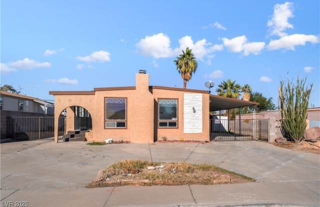 4790 Fuentes Way - 4790 Fuentes Way, Paradise, NV 89121