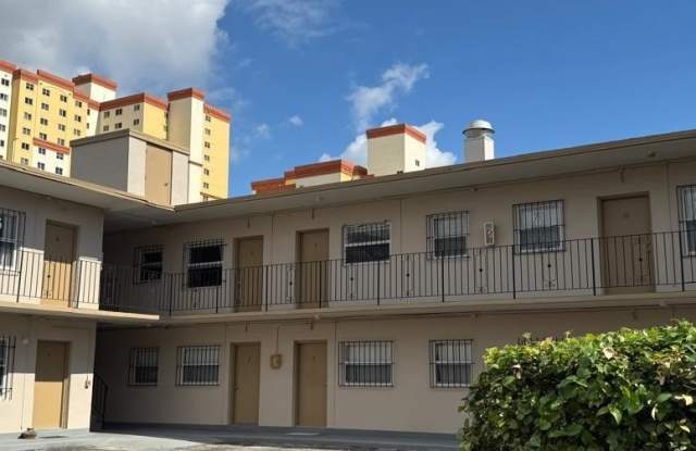 100 NE 78th St photos photos