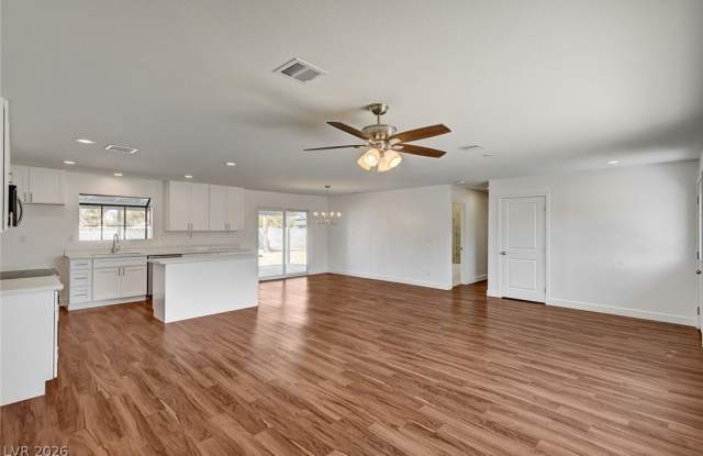1580 Quarter Horse Drive Gallery 4
