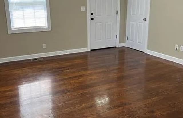 1603 Madison Ave - 1603 Madison Avenue, Maryville, TN 37804