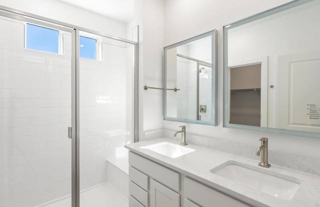 6153 North Ceylon Street photos photos