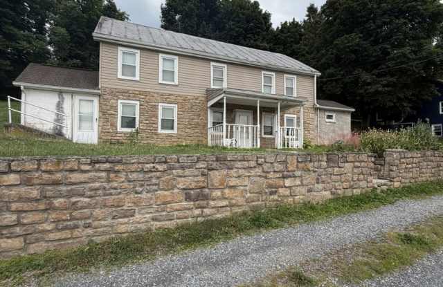 **Coming Soon!** Spacious Home with Large Patio, Huge Kitchen & Convenient Location! photos photos